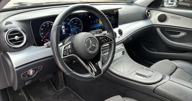 Mercedes-Benz Klasa E cena 214800 przebieg: 55974, rok produkcji 2021 z Kościerzyna małe 326